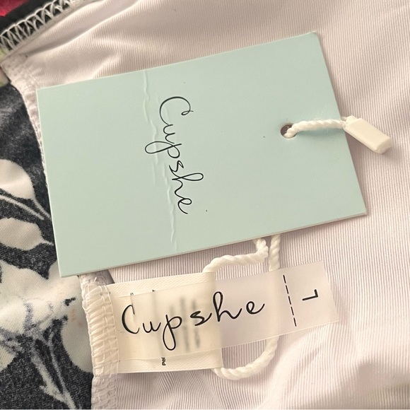 Cupshe Swimsuit One Piece Monokini White Black Floral L Large New - Picture 4 of 5